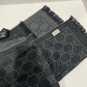 Gucci scarf. Great condition